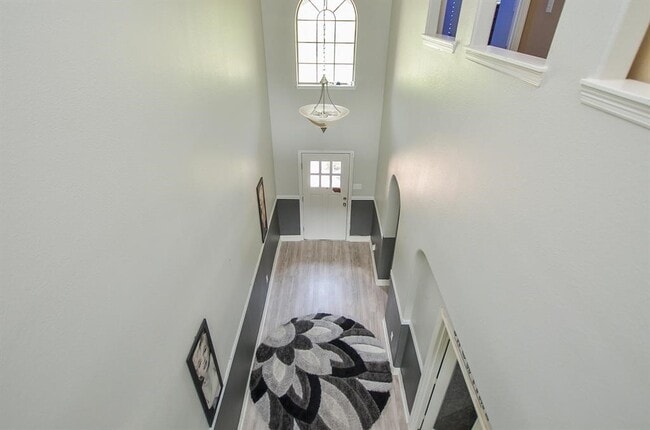 Foto del edificio - 6638 Miller Shadow Ln