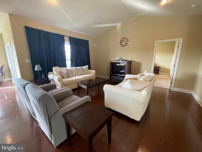 Foto del edificio - 19082 Hummingbird Ln