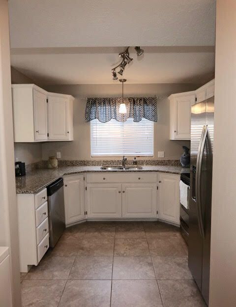 Kitchen - 1145 N 1570 W