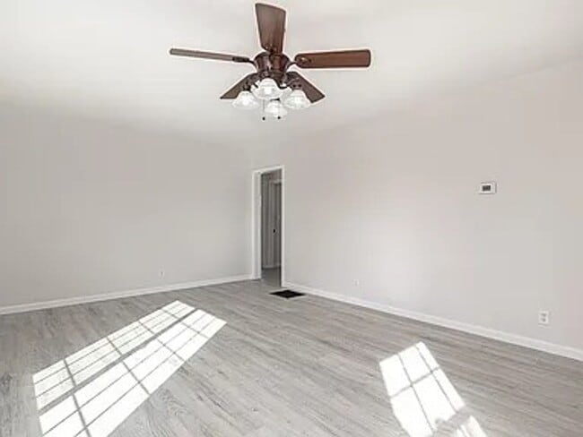 Foto del edificio - 921 Fourth St