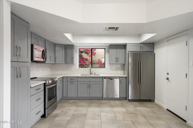 Building Photo - 7245 E Buena Terra Way