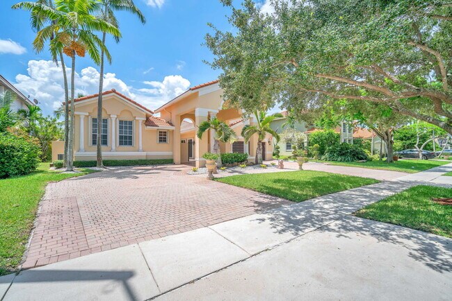 Foto del edificio - 16348 NW 12th St