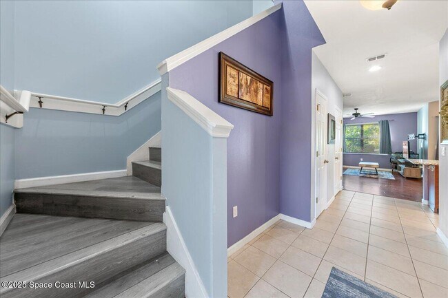 Foto del edificio - 1345 Lara Cir