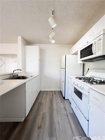 Foto del edificio - 91-273-273 Hanapouli Cir
