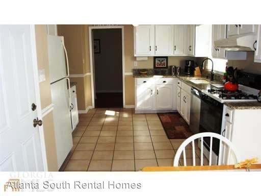 Building Photo - 403 Planceer Pl