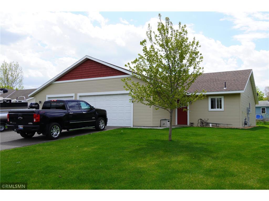 Primary Photo - 605 S Brookview Ln