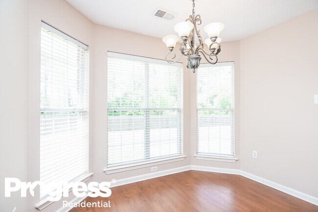 Building Photo - 1706 Avery Cove