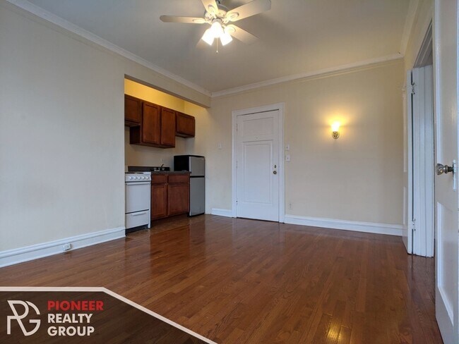 Foto del edificio - 4546 N Damen Ave