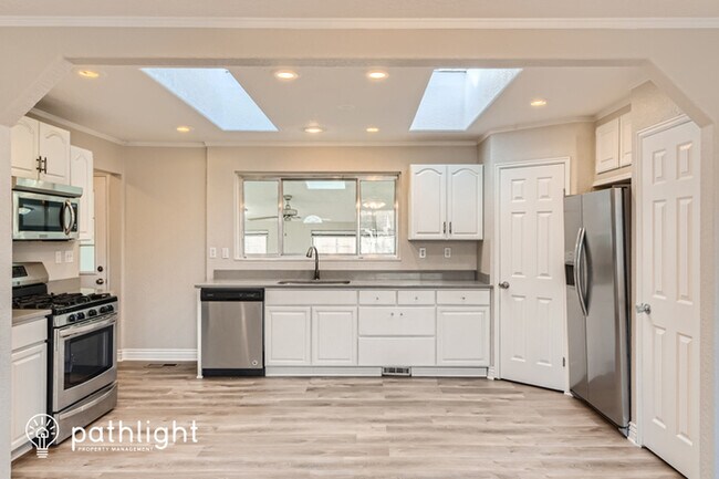 Building Photo - 946 East Galena Drive, Sandy, UT, 84094