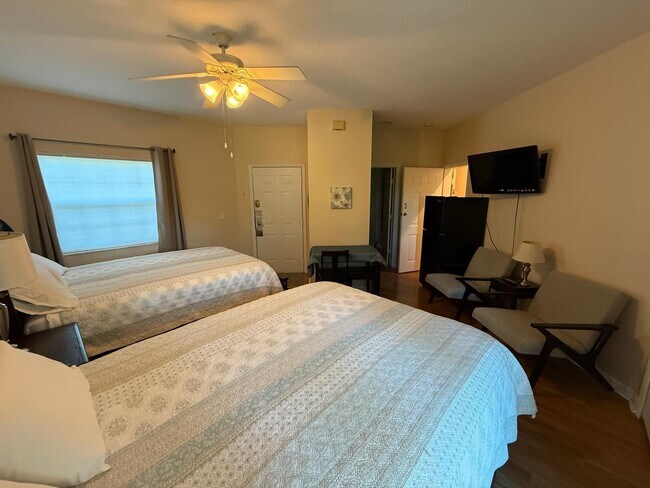 Foto del edificio - 8276 Mulligan Cir