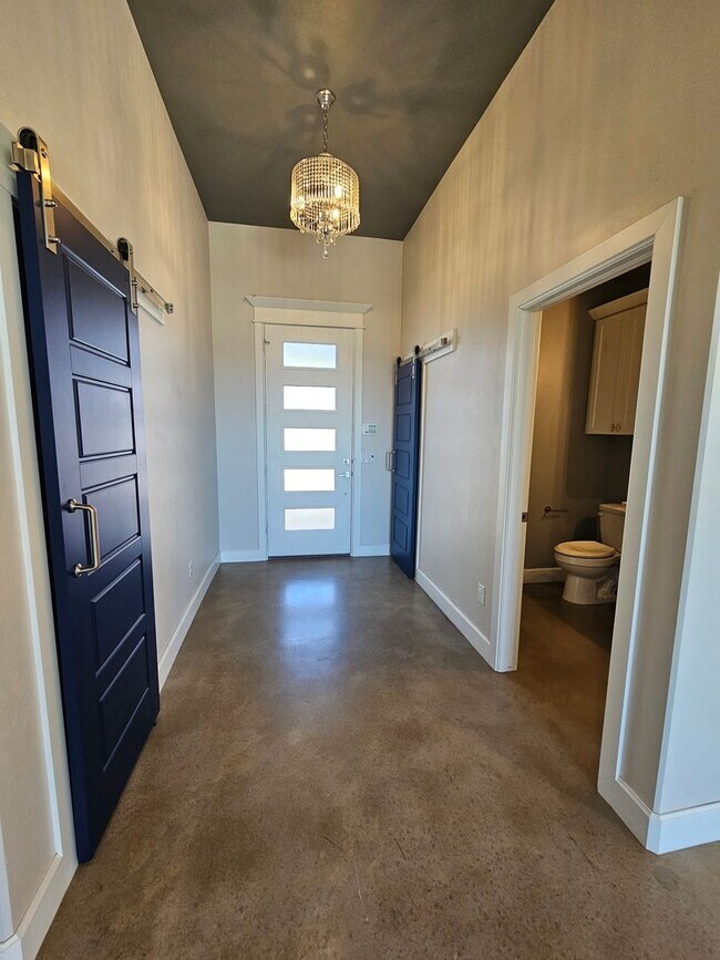Foto del edificio - (3) Bed/(2.5) Bath in Monterey II Addition...
