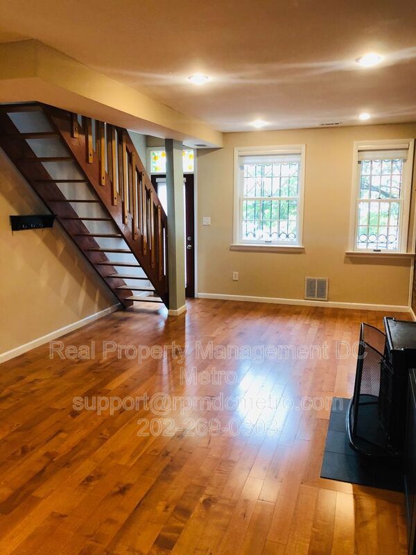 Foto del edificio - 1221 Duncan Pl NE