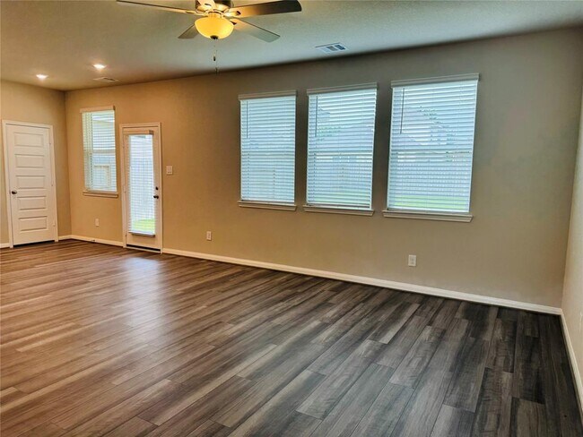 Foto del edificio - 18560 Meadow Point Ln
