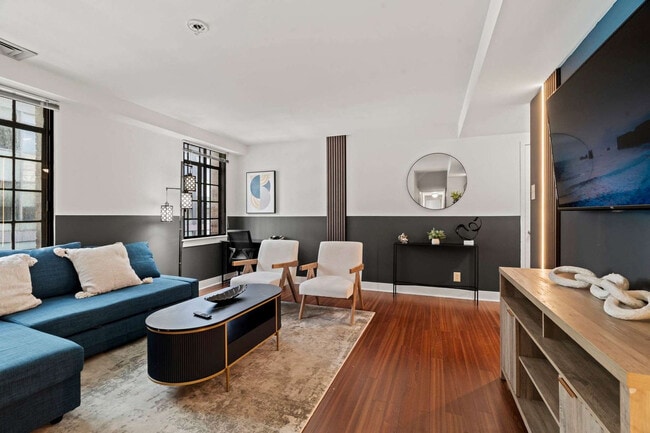 Building Photo - 111-23 N 15th St