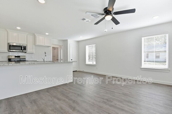 Foto del edificio - 601 W Johnson St