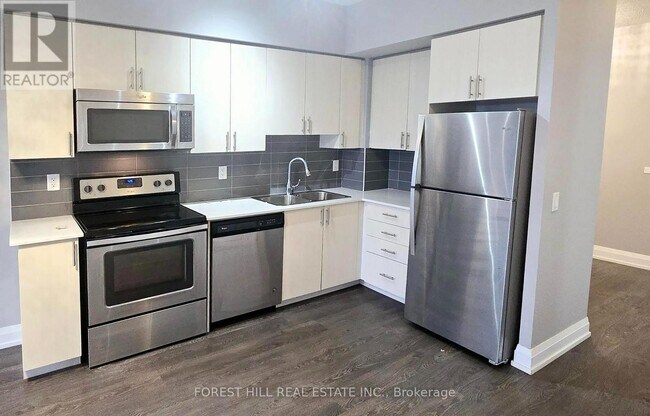 Photo du bâtiment - 7890 Bathurst St