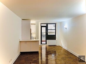 Building Photo - EAST 35 STREET