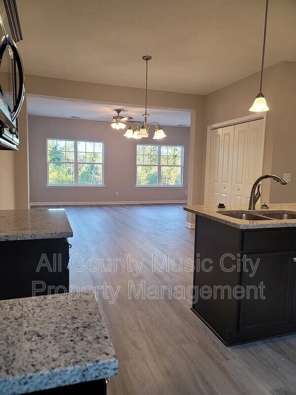 Photo - 310 Negri Ct Townhome