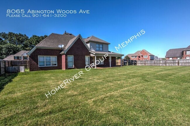 Building Photo - Amazing Arlington Location!