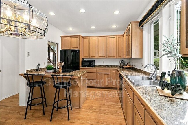 Foto del edificio - 2115 97th St Ct NW