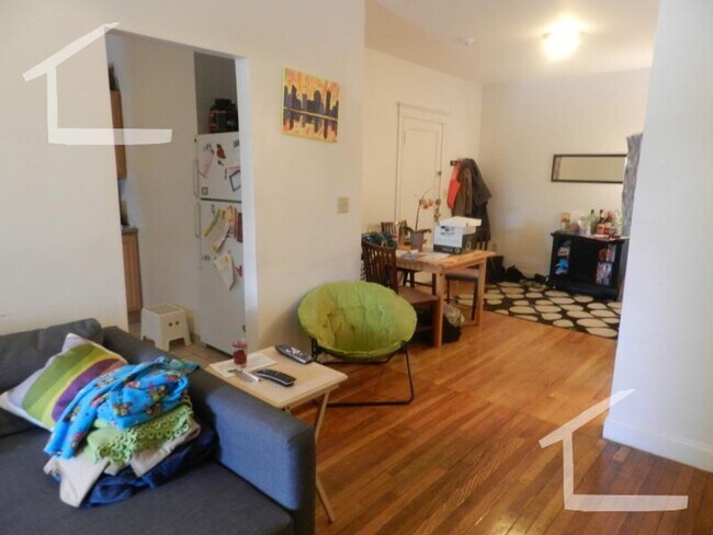 Foto del edificio - Fantastic Deal in Brighton; 4-Beds, 2-Baths Under 1K per Person