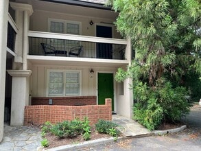 Building Photo - 655 E Campus Rd