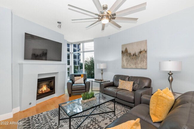 Foto del edificio - 120 W Rio Salado Pkwy