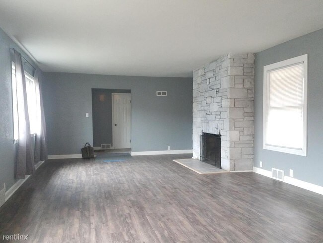 Building Photo - 4335 N Teutonia Ave