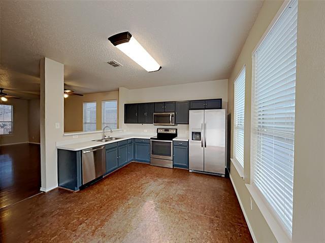 Building Photo - 2006 Brook Meadow Dr