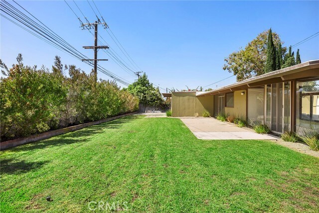 Foto del edificio - 840 E Palmdale Ave