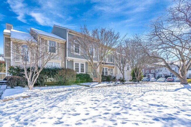 Building Photo - 6630 Medinah Ln