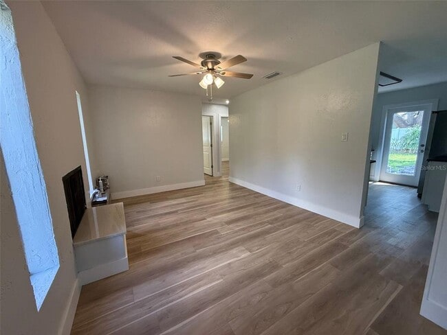Building Photo - 4106 W Norma Ave