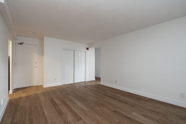 Photo du bâtiment - 190 Jameson Ave