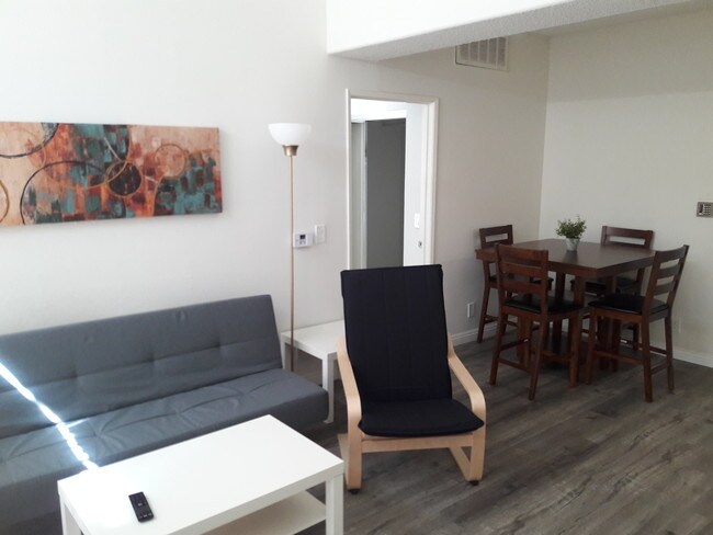 Foto del edificio - 500 S Catalina St