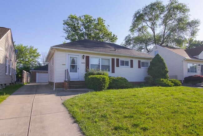 Building Photo - 16005 Northwood Ave