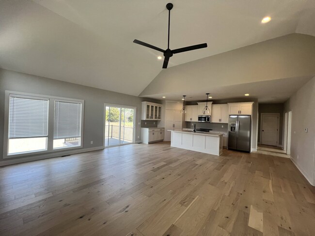 Building Photo - 19322 W 109th Pl