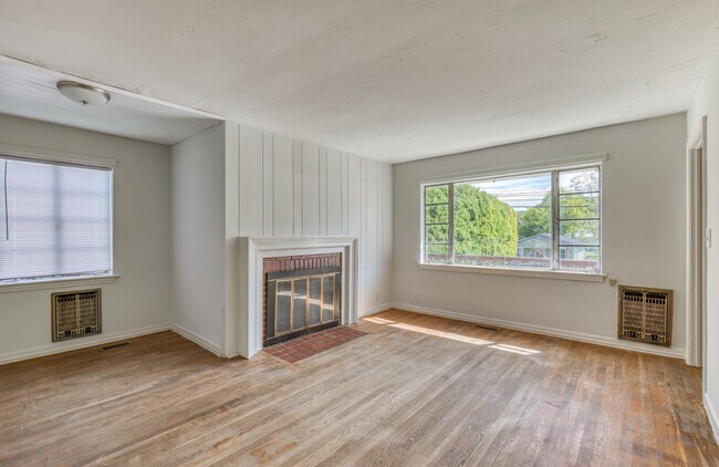 Foto del edificio - 1609 E Fairview Ave