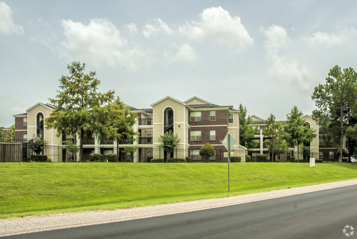 University Village at Prairie View Apartments - Prairie View, TX ...