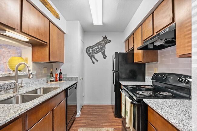 Kitchen - 705SF - Winchester Place