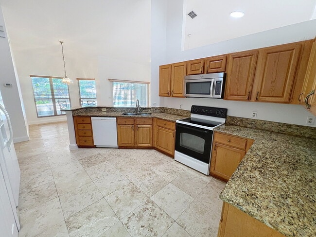 Building Photo - Charming 4-Bedroom Oasis with 3 Baths in P...