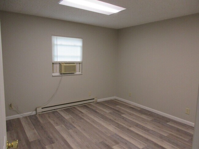 Building Photo - 3414 Elm Street