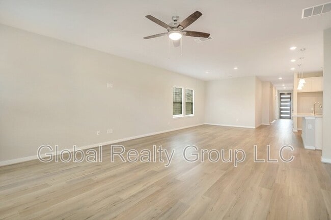 Building Photo - 1247 Meyers Mdw