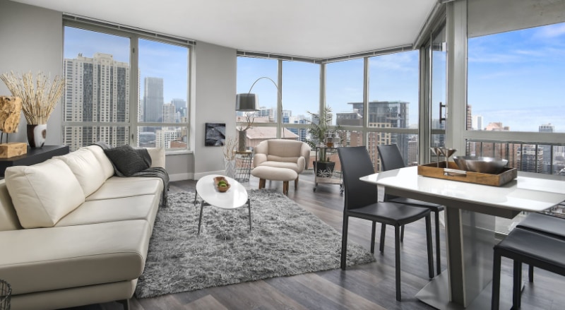 Photo - 875 N State St (Chicago, IL)
