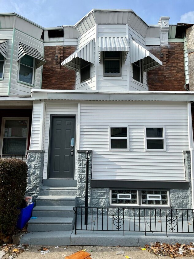 Foto principal - Gorgeous 3-Bedroom Townhouse in West Phila...