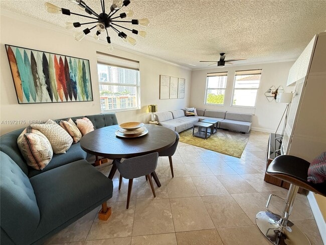 Building Photo - 17145 N Bay Rd