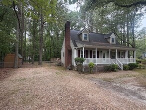 Building Photo - 24405 Gaydell Dr