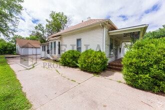 Building Photo - 345 N Meridian Ave