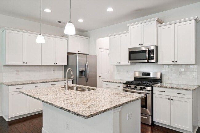 Building Photo - Available NOW! Beautiful 3bd/2.5ba Two-Sto...