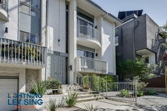 Building Photo - 428 S Venice Blvd