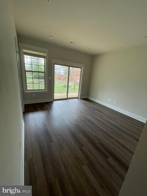 Building Photo - 251 ARMENIAN OAK Dr